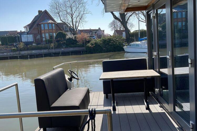 فندق Waterfront Houseboat Near The Centre مونِكِندام المظهر الخارجي الصورة